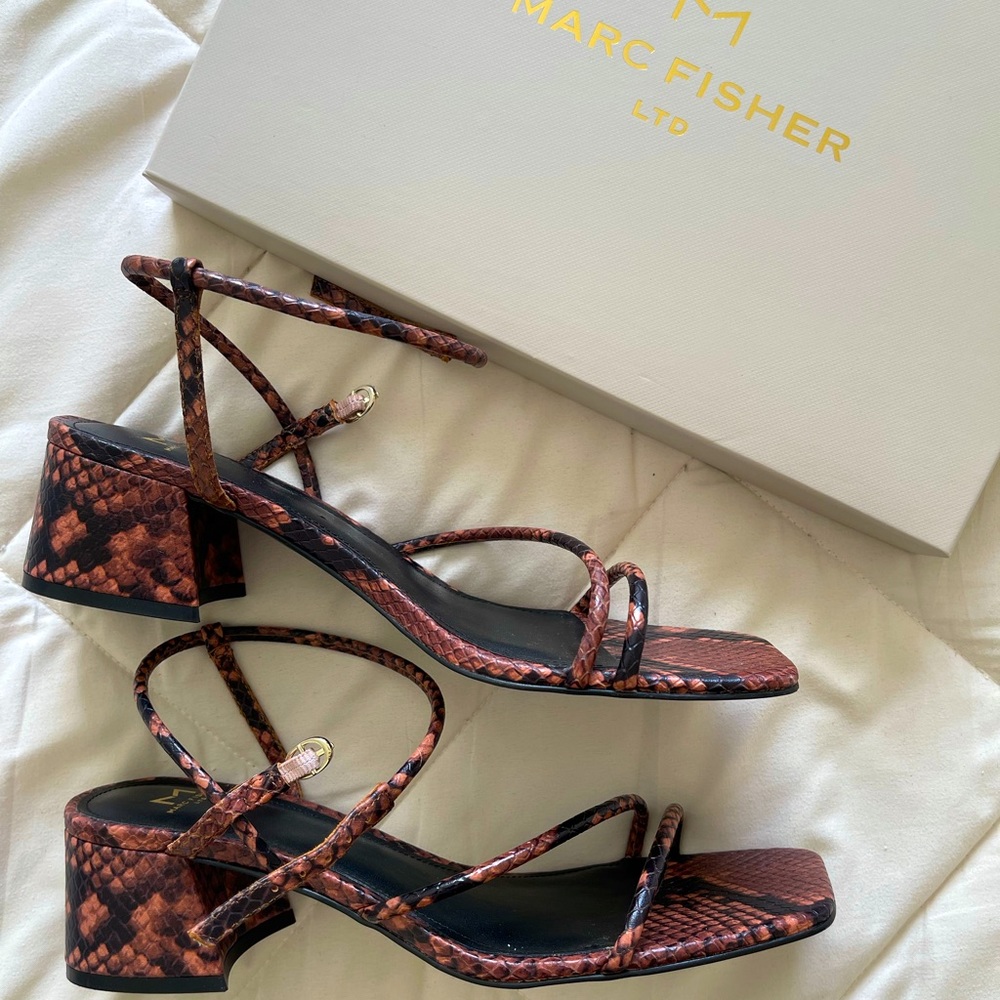 Marc Fisher LTD brown leather sandal 8.5